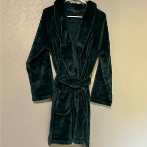 XS Victoria Secret plush robe